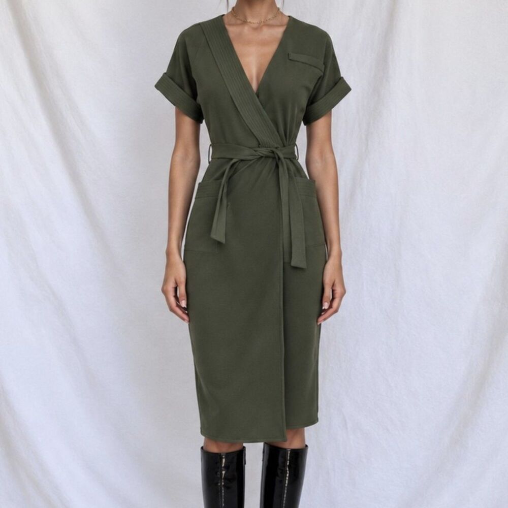 Vintage Y2K Green Short Sleeve V-Neck Belted Waist Knee Length Dress Size 0/XS